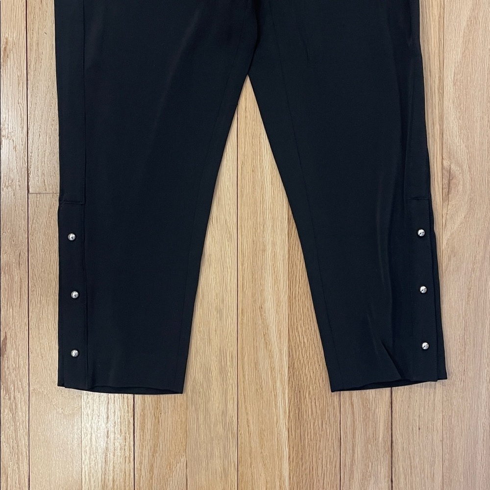 Jason Wu Black capri pants size 4 
Brand new with tags 
Size 4 - Picture 2 of 11